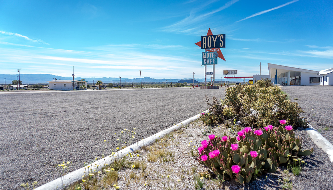 Roy's Gasoline, California.