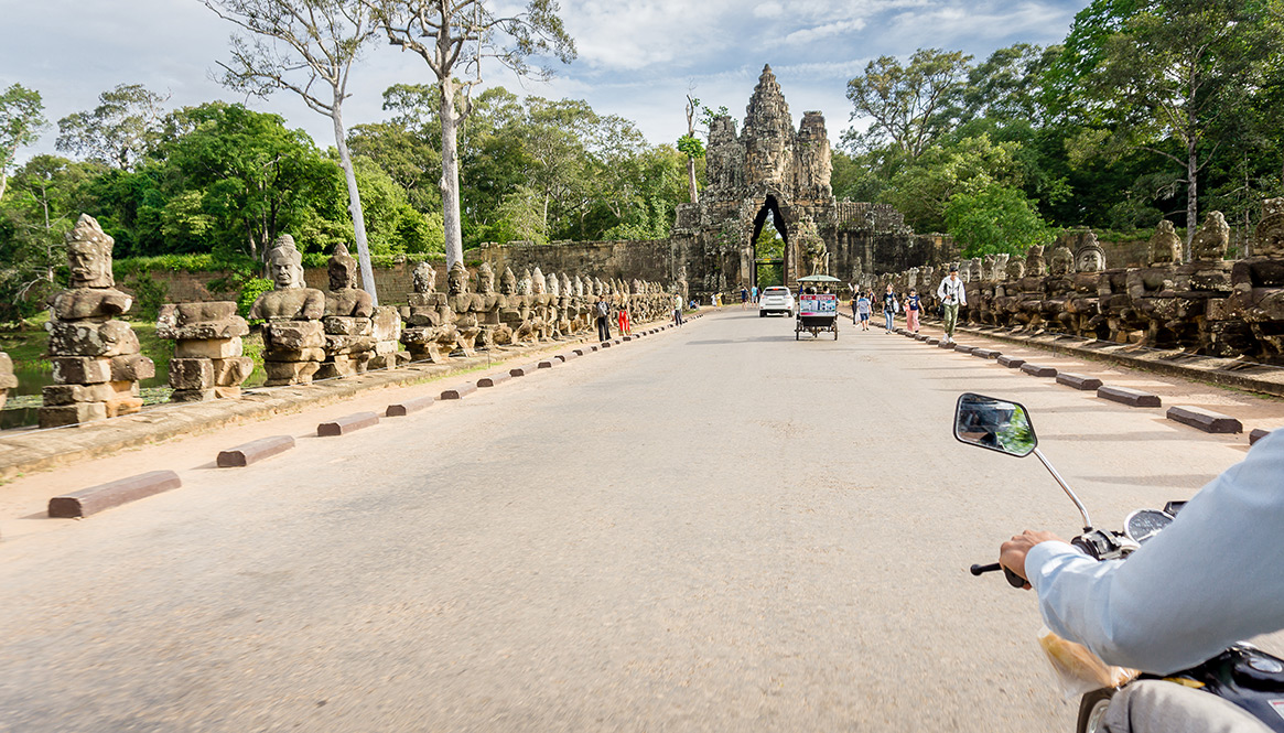 Bridge, Angkor Wat