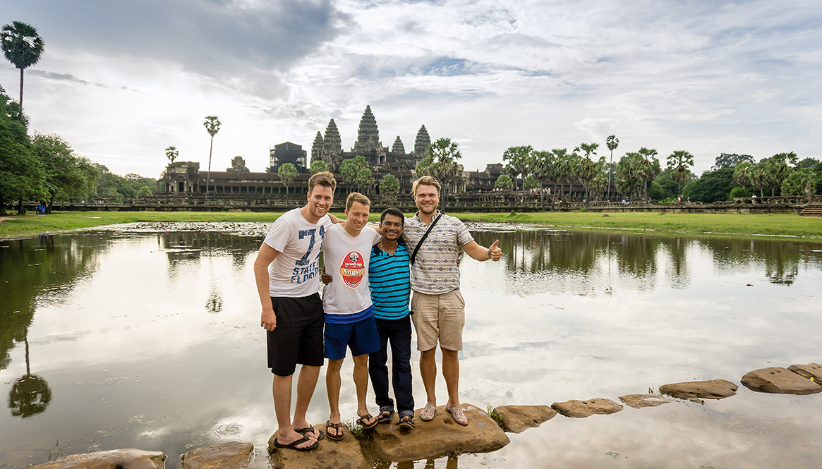 Group, Angkor Wat